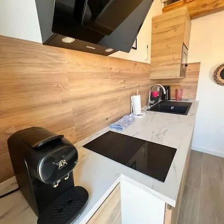 Apartment De Nana 10 - Hypercentre, Rue Meynadier, Palais & Plage, Clim, Wifi *
