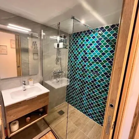 Apartment De Nana 10 - Hypercentre, Rue Meynadier, Palais & Plage, Clim, Wifi *